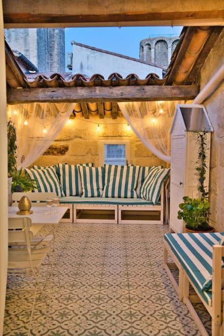 Appartement-Terrasse Centre Historique Uzès Exterior foto