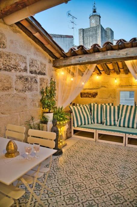 Appartement-Terrasse Centre Historique Uzès Exterior foto